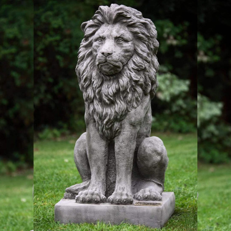 Large Sitting Lion front