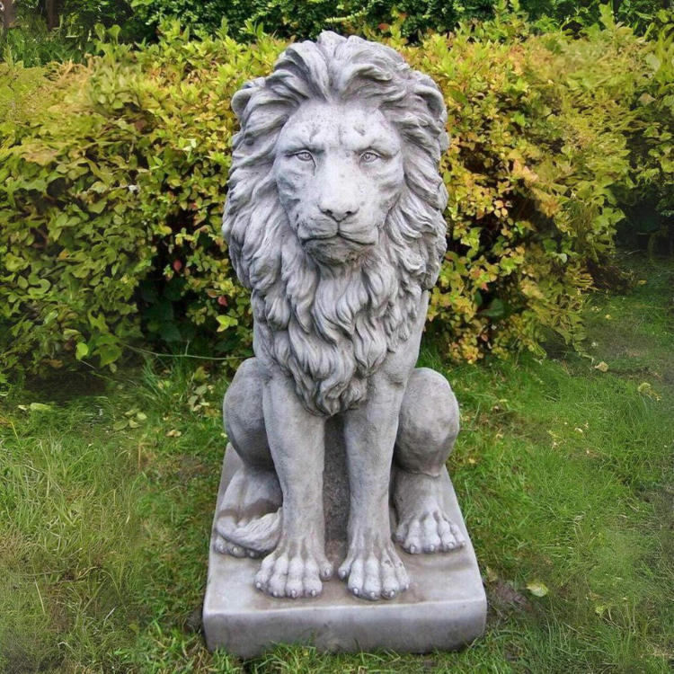 Large Sitting Lion top front