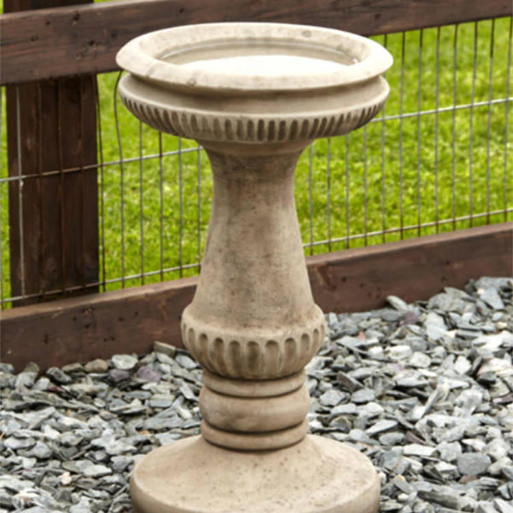 FlutedBirdbath_FBB-4-037-garden
