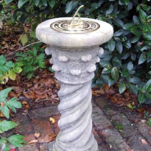 RomanBrassSundial_RBS-C3706-garden