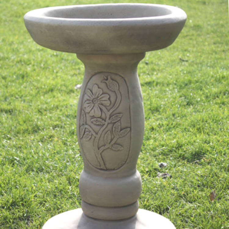 SunflowerBirdbath_SFBB-4-025-grass