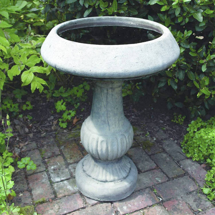 VictorianBirdbath_VBB-C5769-garden