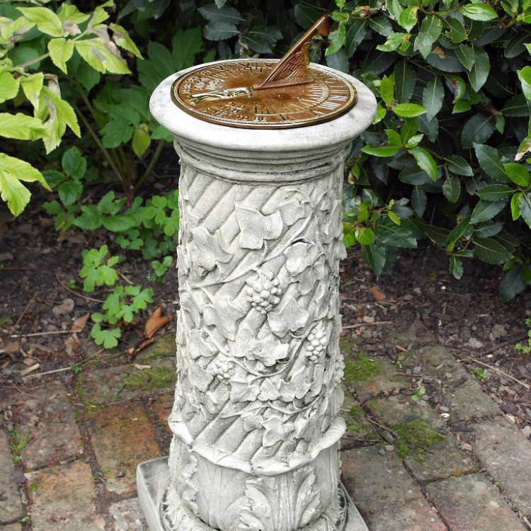 VineAgedBrassSun_VABS_C3702-garden