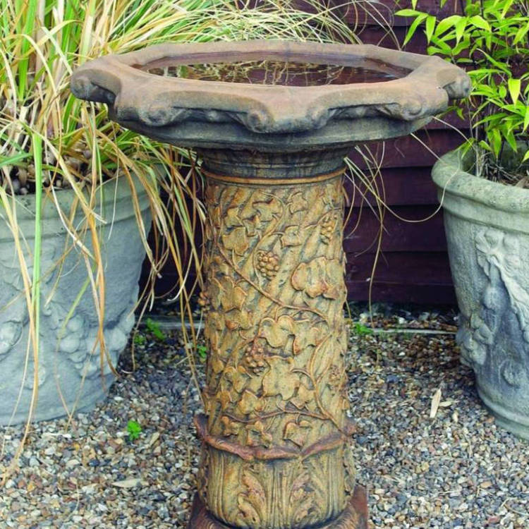 VineBirdbath_VBB-U4004-garden